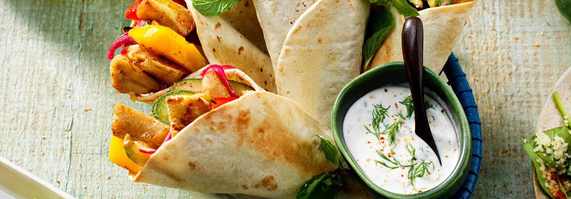 Mini wraps avec des morceaux de filet végans