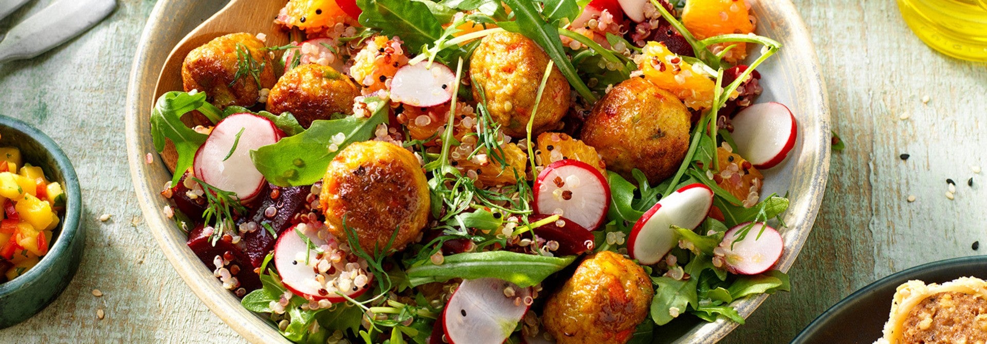 Salade printanière de quinoa aux boulettes de légumes Garden Gourmet