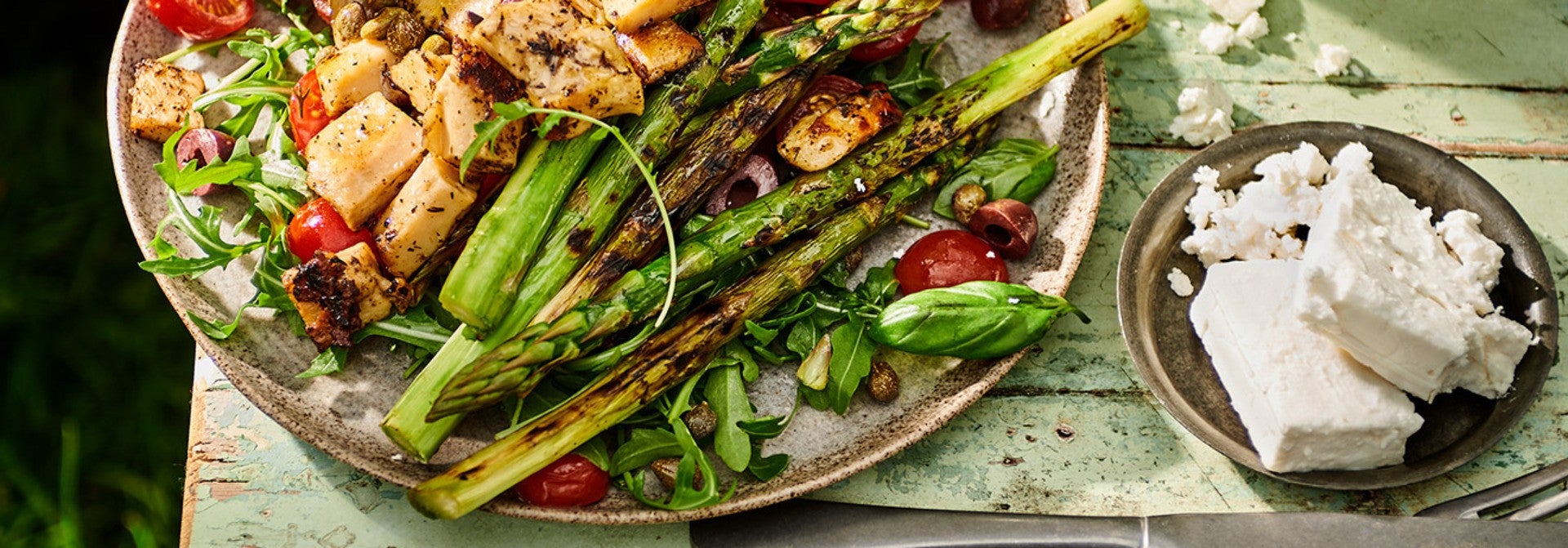 Mediterraner Grillsalat