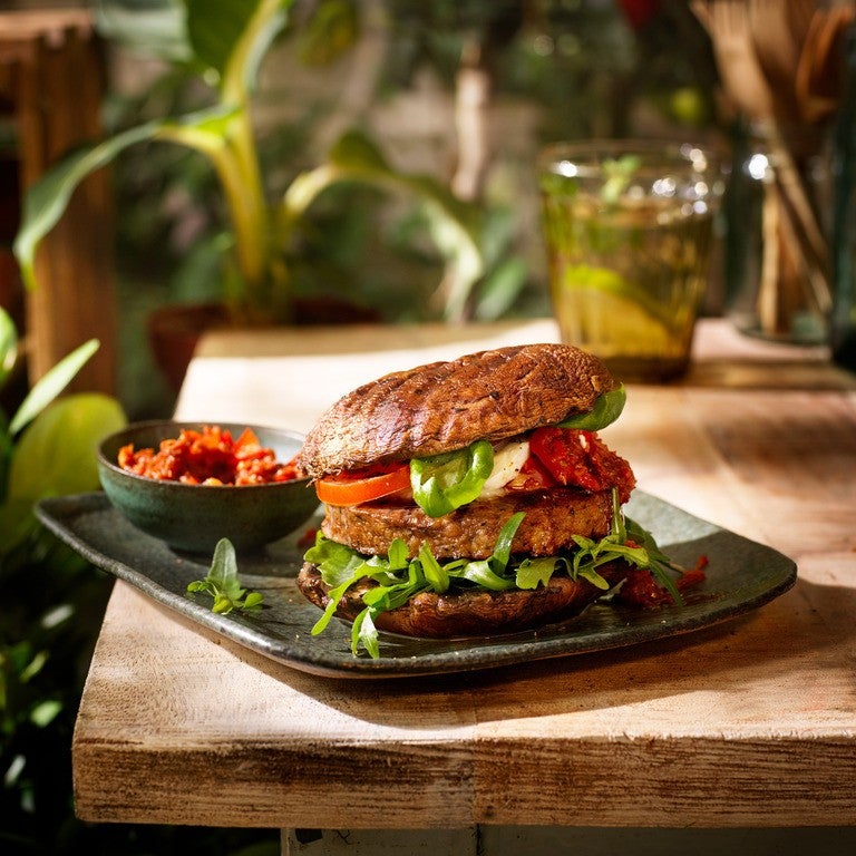 Sensationelle BBQ Portobello Spicy Burger "Caprese"